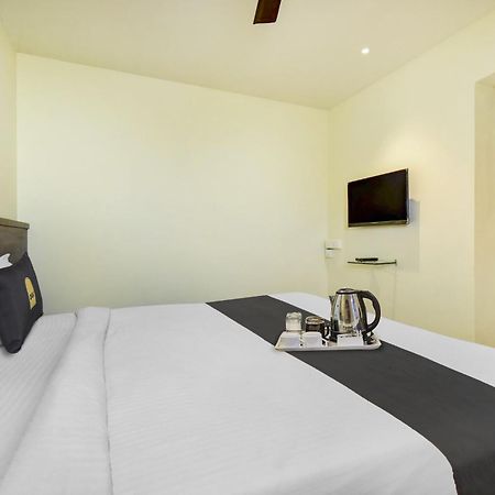 Townhouse Oak Hotel Chaitanya Executive Near Fun Time Multiplex Pune Ngoại thất bức ảnh