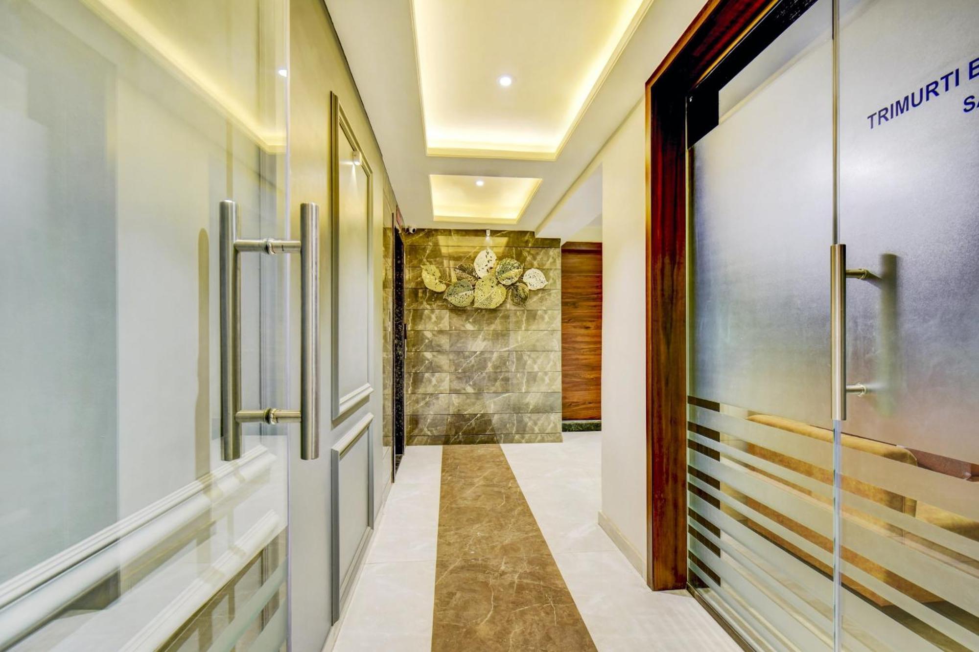 Townhouse Oak Hotel Chaitanya Executive Near Fun Time Multiplex Pune Ngoại thất bức ảnh