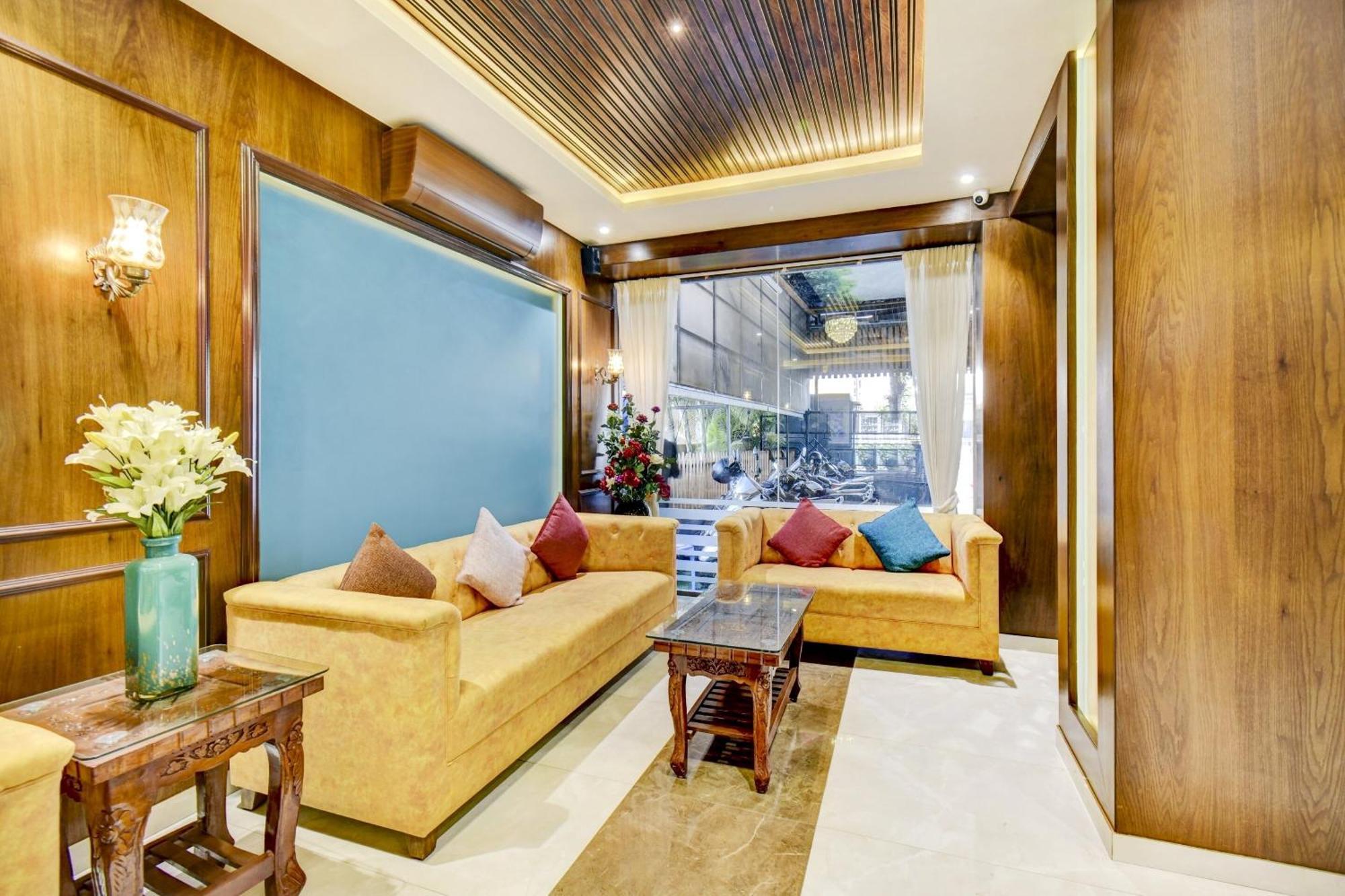 Townhouse Oak Hotel Chaitanya Executive Near Fun Time Multiplex Pune Ngoại thất bức ảnh