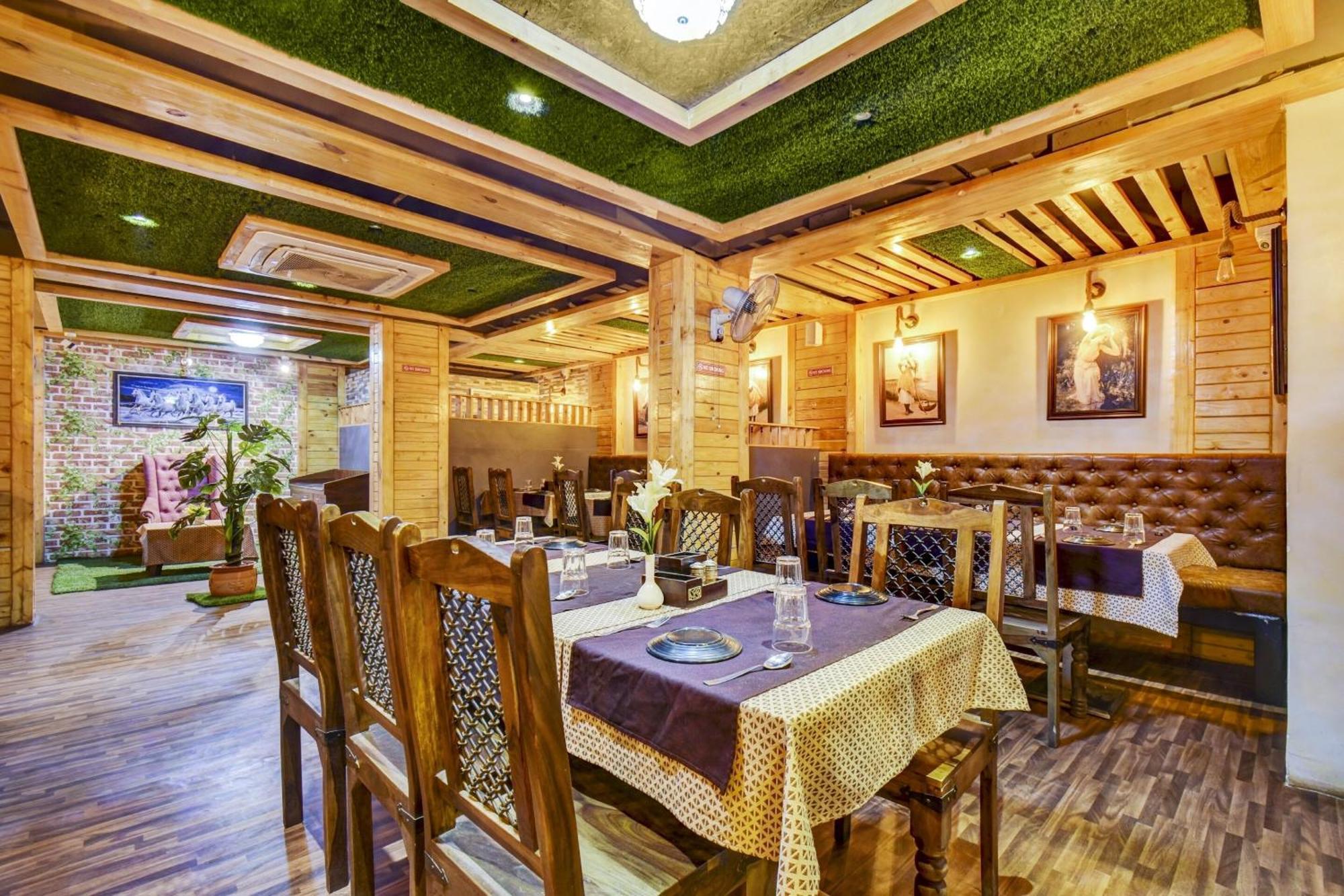 Townhouse Oak Hotel Chaitanya Executive Near Fun Time Multiplex Pune Ngoại thất bức ảnh